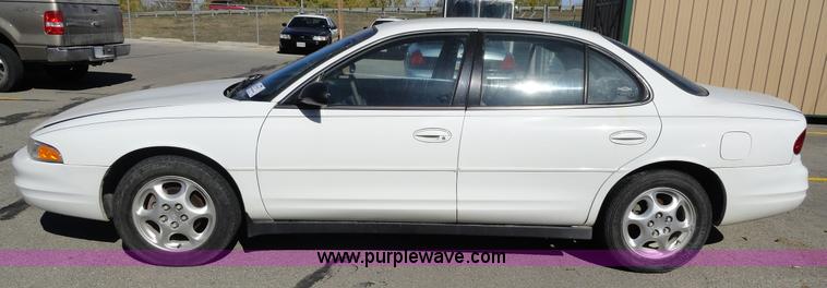 image for item A3281 2000 Oldsmobile Intrigue GX