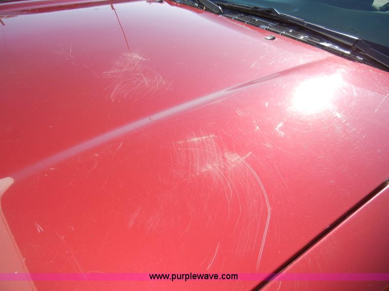 image for item A3308 1999 GMC Sonoma SLS pickup truck