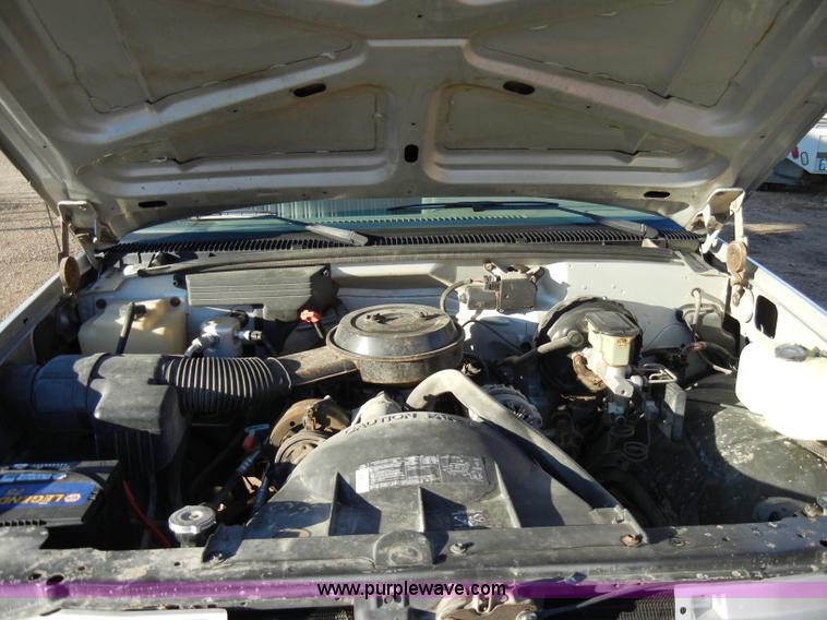image for item A3309 1993 Chevrolet Cheyenne 1500 pickup truck