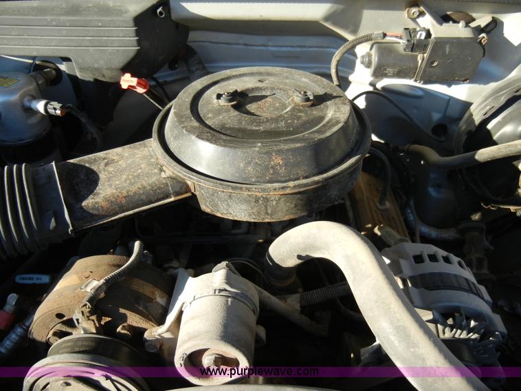 image for item A3309 1993 Chevrolet Cheyenne 1500 pickup truck