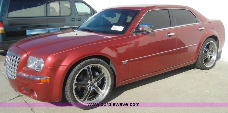 image for item A3311 2007 Chrysler 300 C