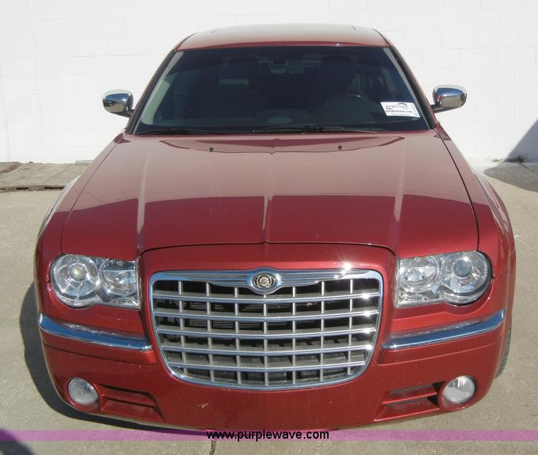 image for item A3311 2007 Chrysler 300 C