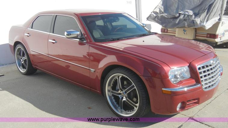 image for item A3311 2007 Chrysler 300 C