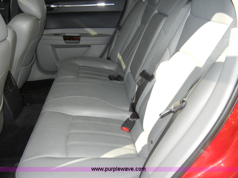 image for item A3311 2007 Chrysler 300 C