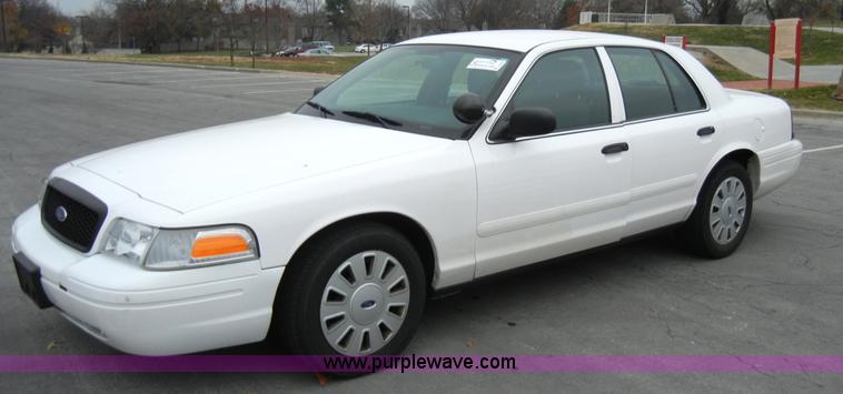 image for item A3345 2008 Ford Crown Victoria Police Interceptor