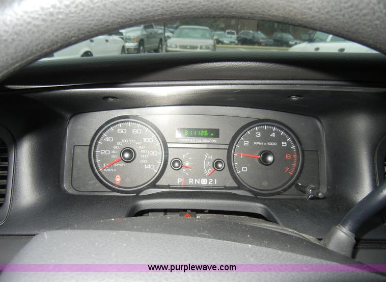 image for item A3345 2008 Ford Crown Victoria Police Interceptor