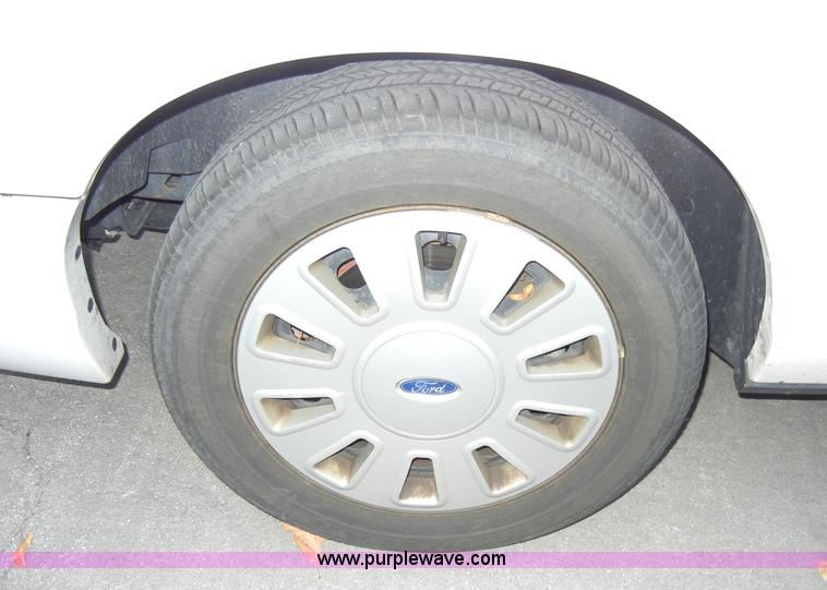 image for item A3345 2008 Ford Crown Victoria Police Interceptor