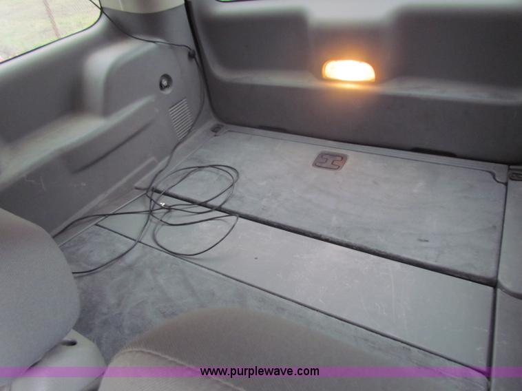 image for item A3502 2004 Dodge Durango ST SUV