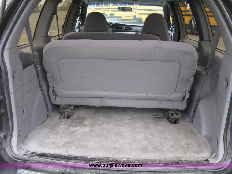 image for item A4479 1997 Ford Windstar six-passenger mini van