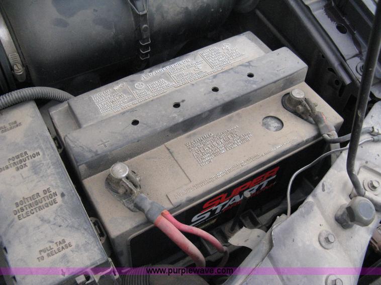 image for item A4479 1997 Ford Windstar six-passenger mini van