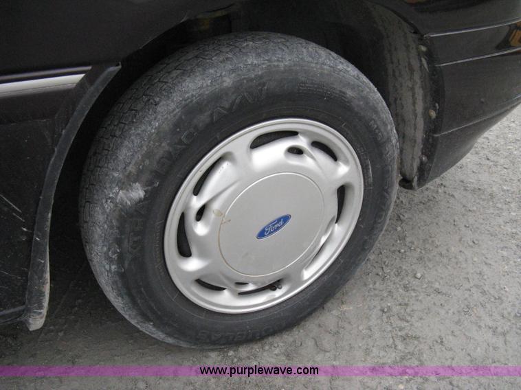 image for item A4479 1997 Ford Windstar six-passenger mini van