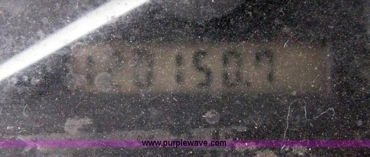 image for item A4480 1993 Ford E350 passenger van