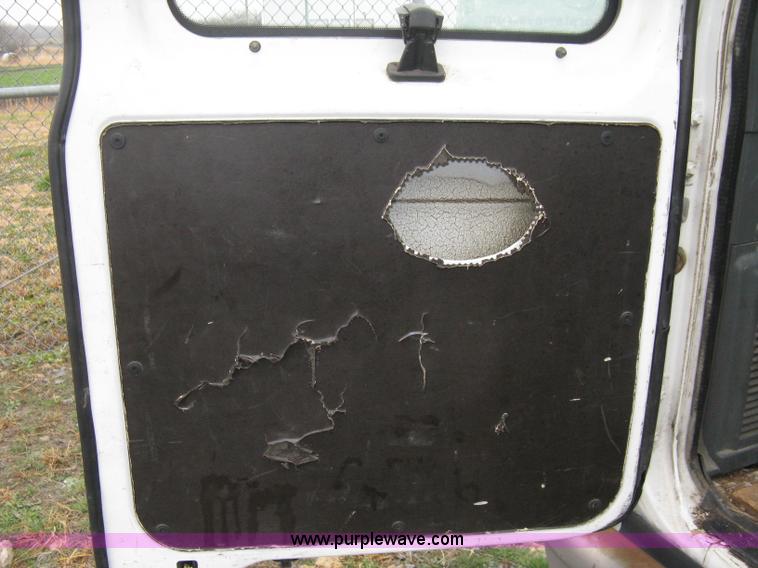 image for item A4480 1993 Ford E350 passenger van