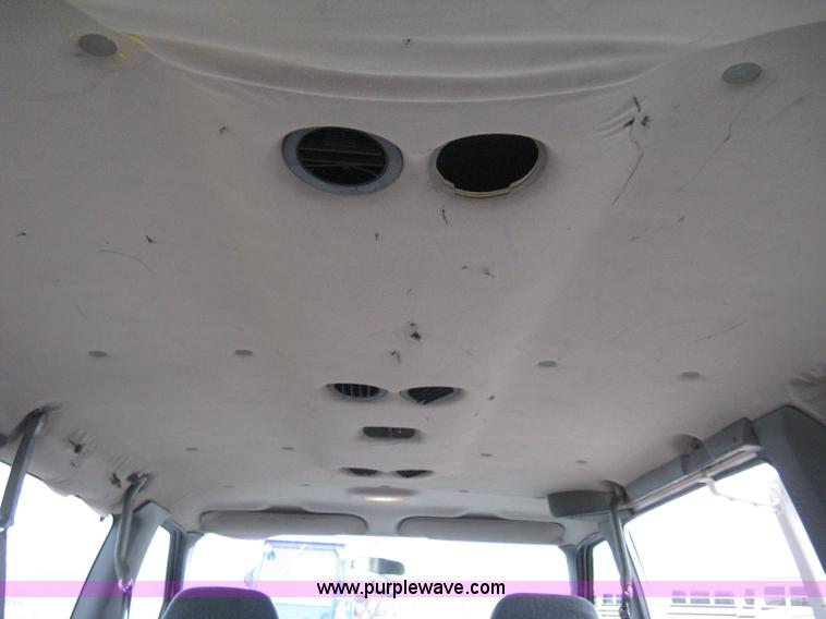 image for item A4480 1993 Ford E350 passenger van
