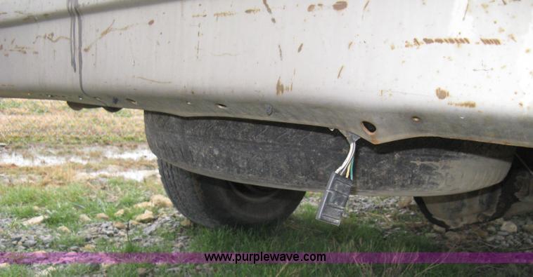 image for item A4480 1993 Ford E350 passenger van