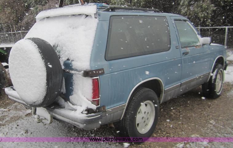 image for item B5568 1991 GMC Jimmy S15 SUV