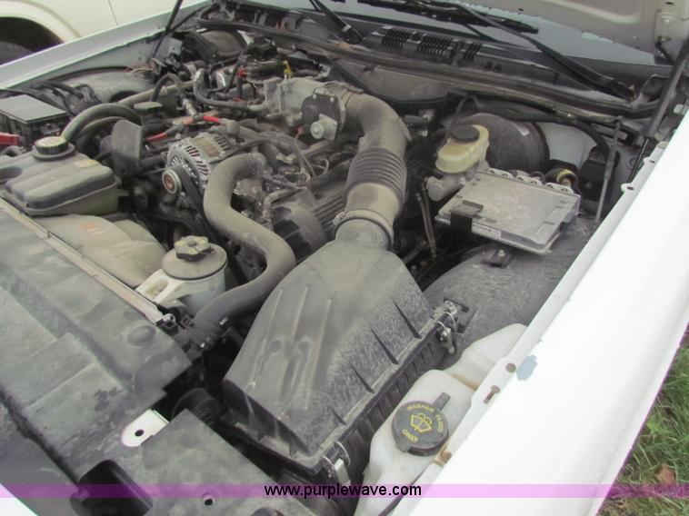 image for item B7001 2006 Ford Crown Victoria Police Interceptor