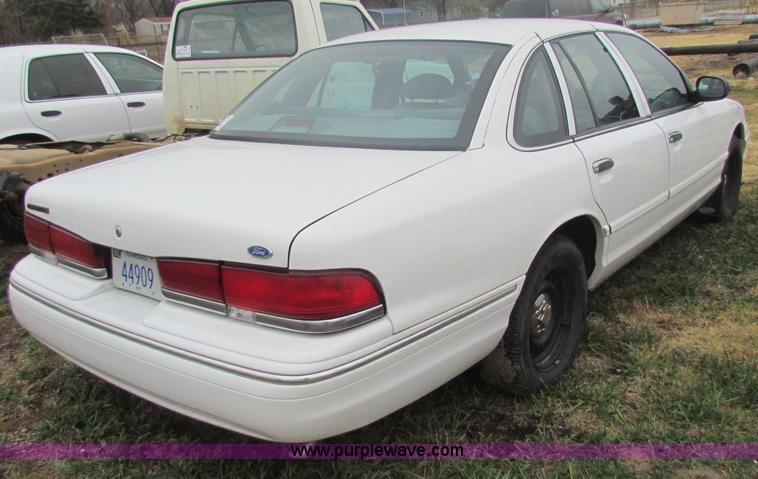 image for item B7003 1997 Ford Crown Victoria Police Interceptor
