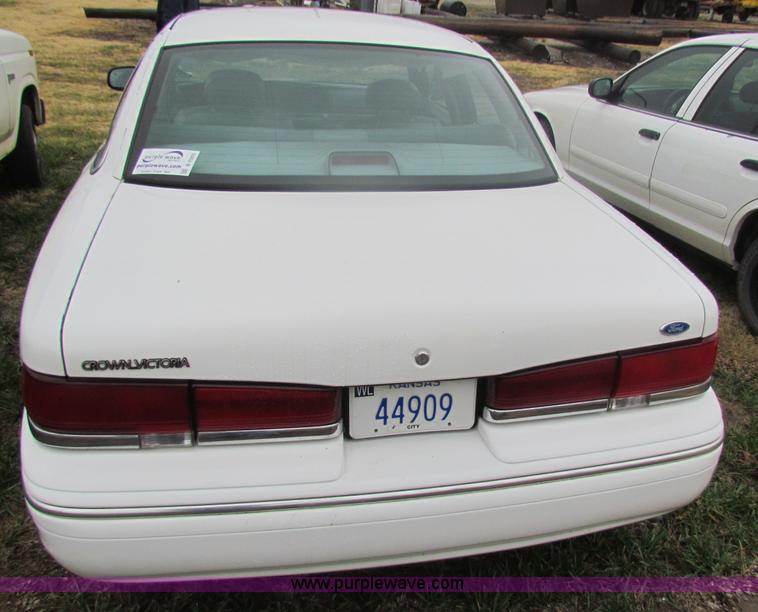 image for item B7003 1997 Ford Crown Victoria Police Interceptor
