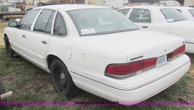 image for item B7003 1997 Ford Crown Victoria Police Interceptor