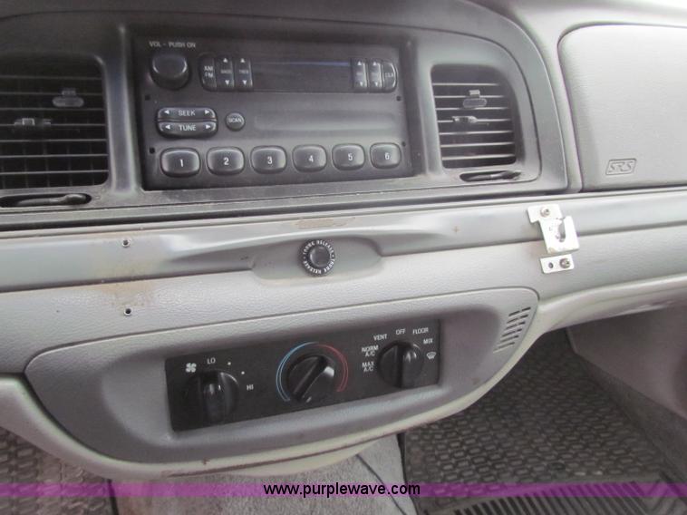 image for item B7003 1997 Ford Crown Victoria Police Interceptor