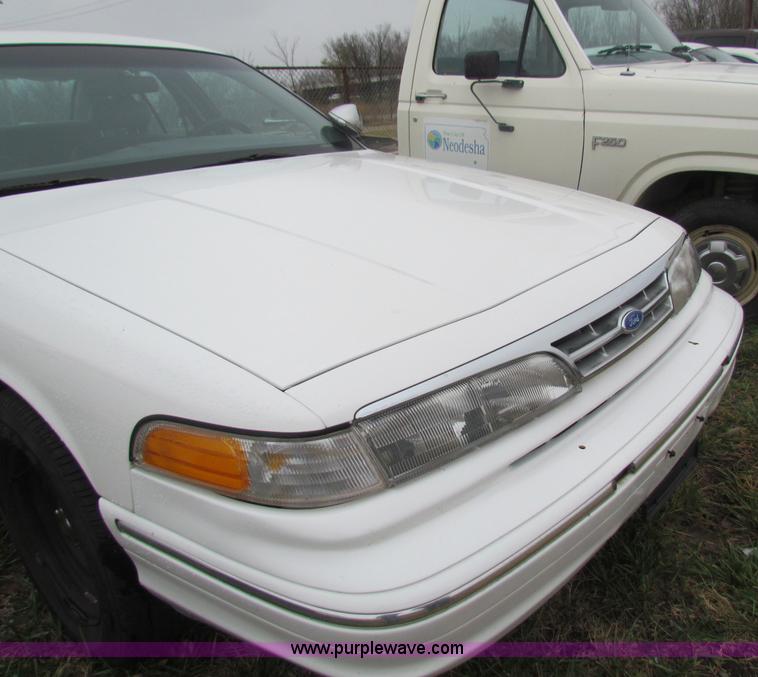 image for item B7003 1997 Ford Crown Victoria Police Interceptor