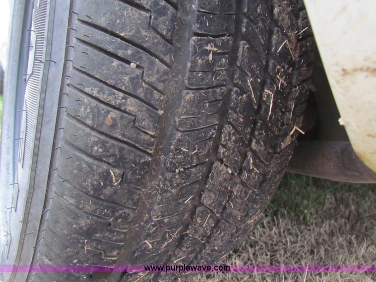 image for item B7004 2000 Ford Crown Victoria Police Interceptor