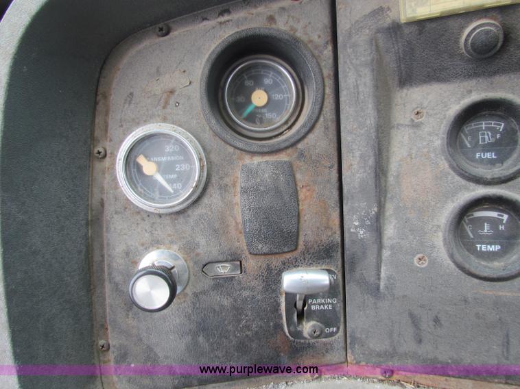 image for item B7007 1985 Ford L8000 dump truck