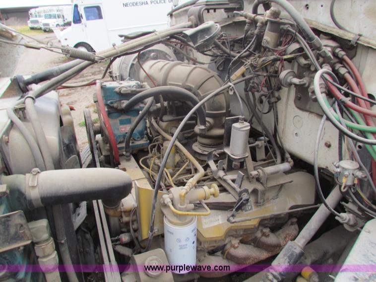 image for item B7007 1985 Ford L8000 dump truck