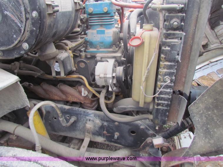 image for item B7007 1985 Ford L8000 dump truck