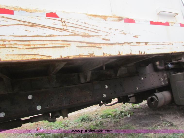 image for item B7007 1985 Ford L8000 dump truck