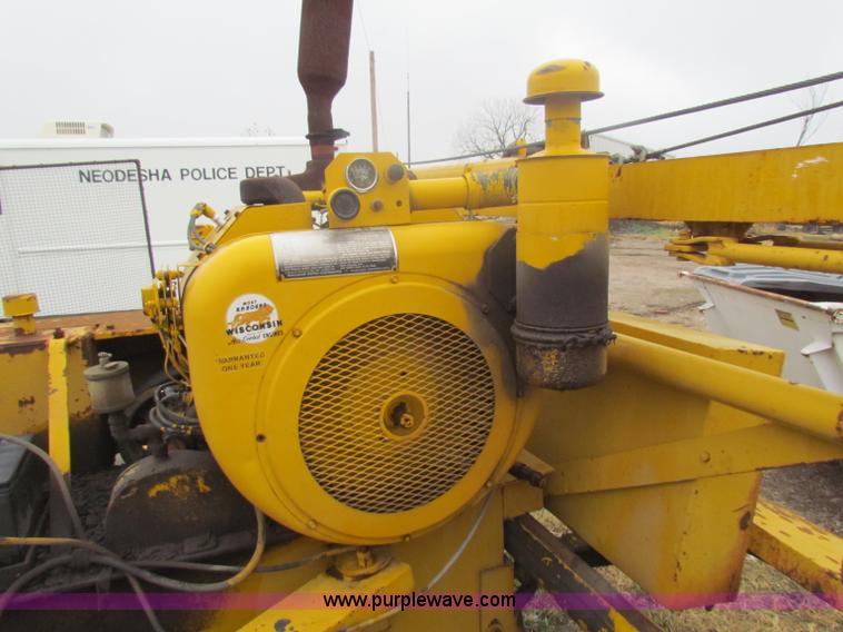 image for item B7008 Vermeer VG40 stump grinder