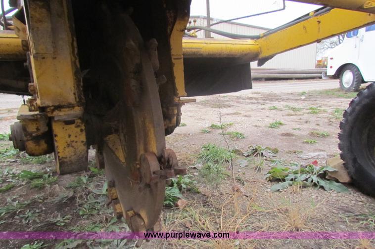 image for item B7008 Vermeer VG40 stump grinder