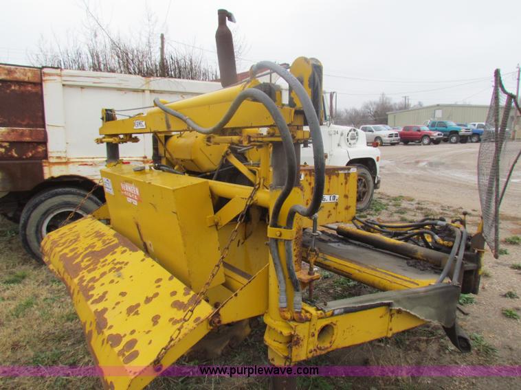 image for item B7008 Vermeer VG40 stump grinder