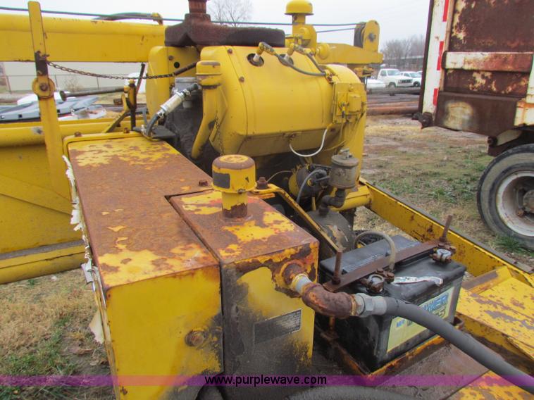 image for item B7008 Vermeer VG40 stump grinder