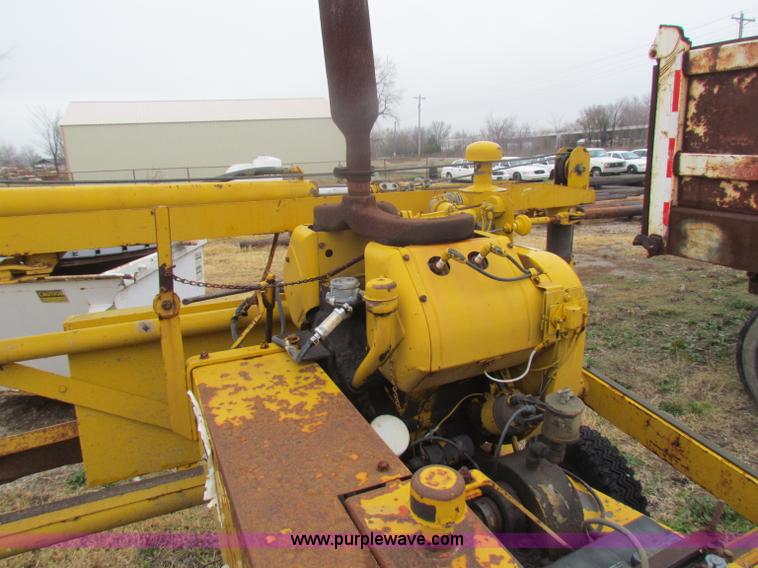 image for item B7008 Vermeer VG40 stump grinder
