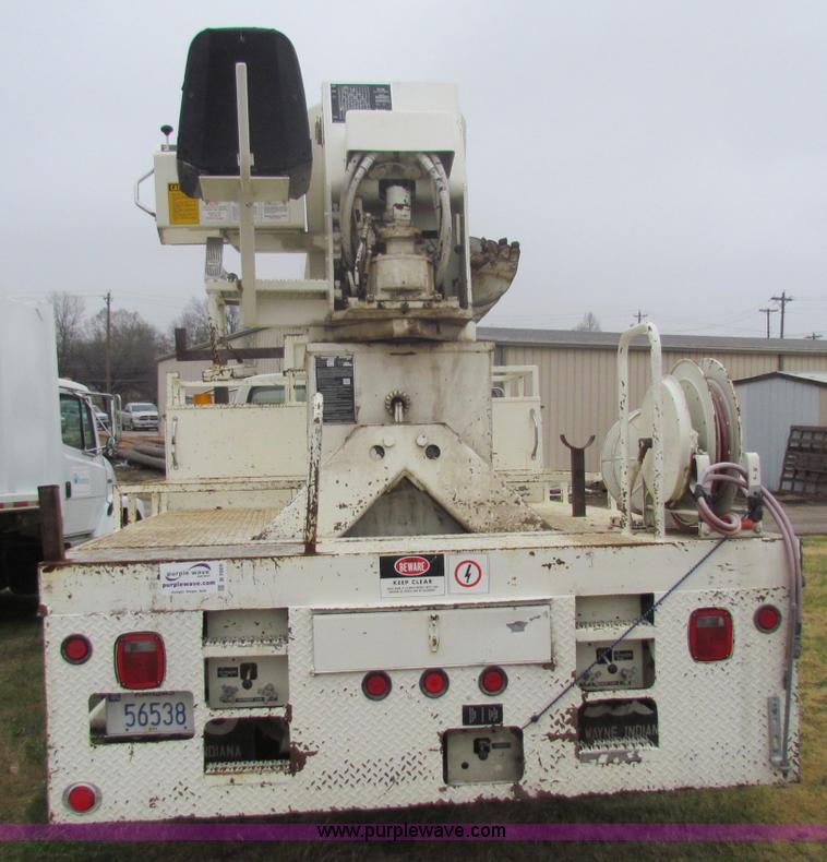 image for item B7009 1994 Ford F700 digger truck