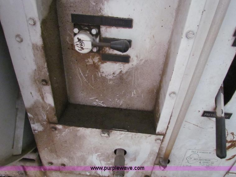 image for item B7010 1998 Seco sewer machine