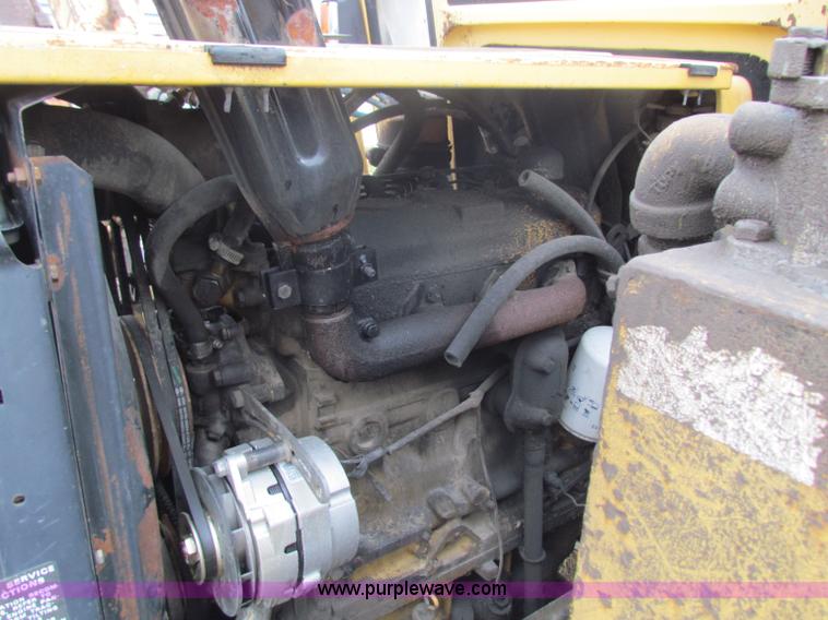 image for item B7011 Fiat mower tractor