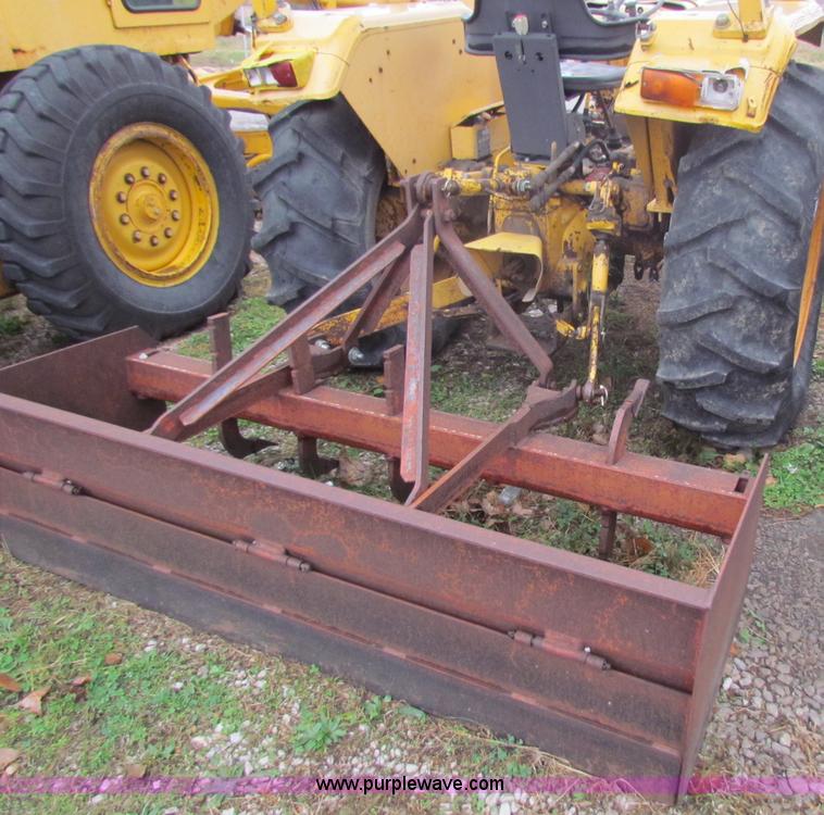 image for item B7012 1975 Case Construction King 380 tractor