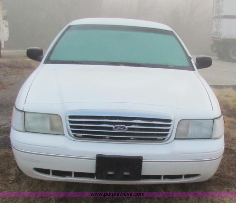 image for item B7015 1998 Ford Crown Victoria Police Interceptor