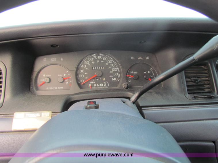 image for item B7015 1998 Ford Crown Victoria Police Interceptor