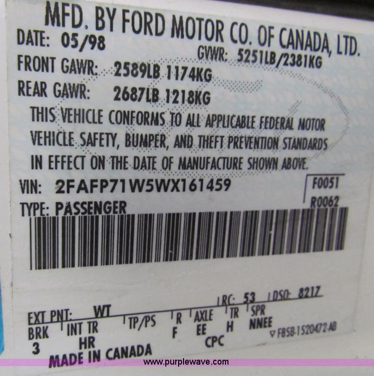 image for item B7015 1998 Ford Crown Victoria Police Interceptor