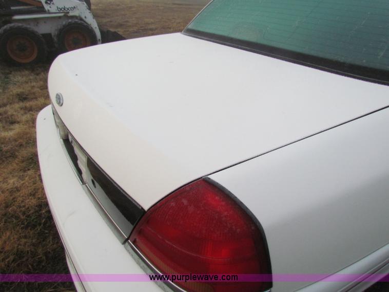 image for item B7015 1998 Ford Crown Victoria Police Interceptor
