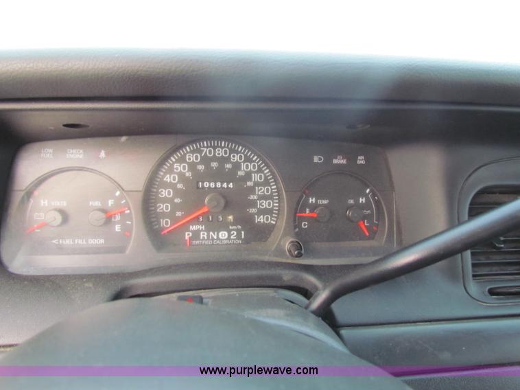 image for item B7016 2003 Ford Crown Victoria Police Interceptor