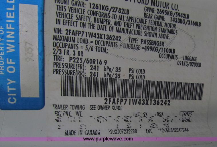 image for item B7016 2003 Ford Crown Victoria Police Interceptor