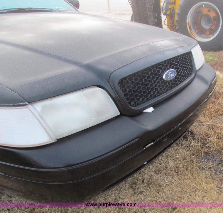 image for item B7016 2003 Ford Crown Victoria Police Interceptor