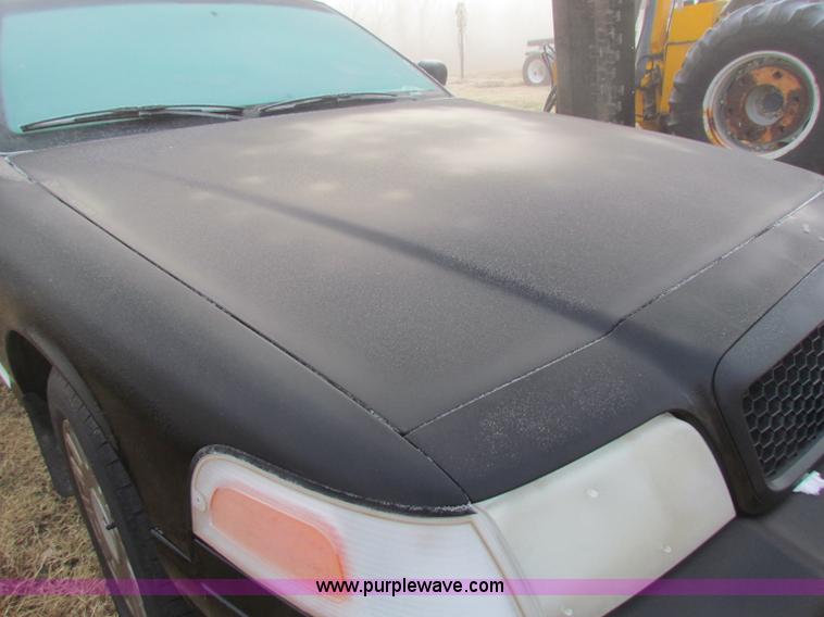 image for item B7016 2003 Ford Crown Victoria Police Interceptor
