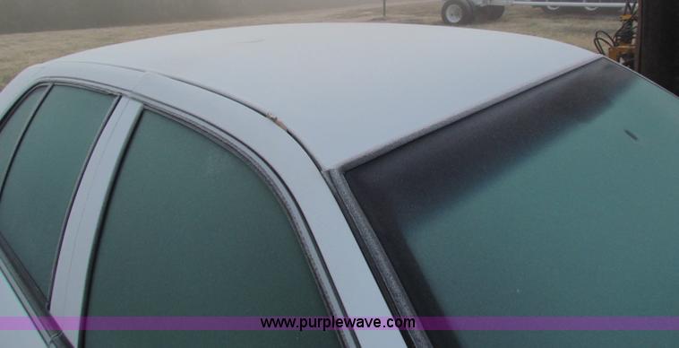 image for item B7016 2003 Ford Crown Victoria Police Interceptor