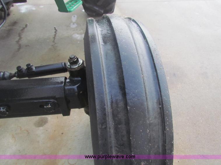 image for item B7019 1998 John Deere 5300 tractor